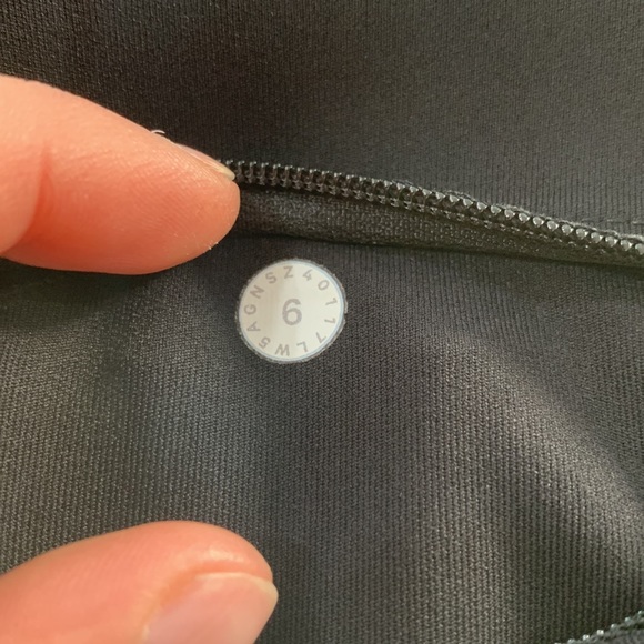 LULULEMON Legging - Picture 5 of 6